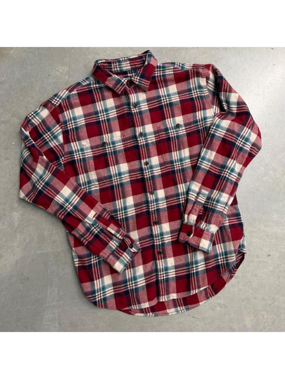 Y2K Men's Red Plaid Button Up Flannel Sized Medium